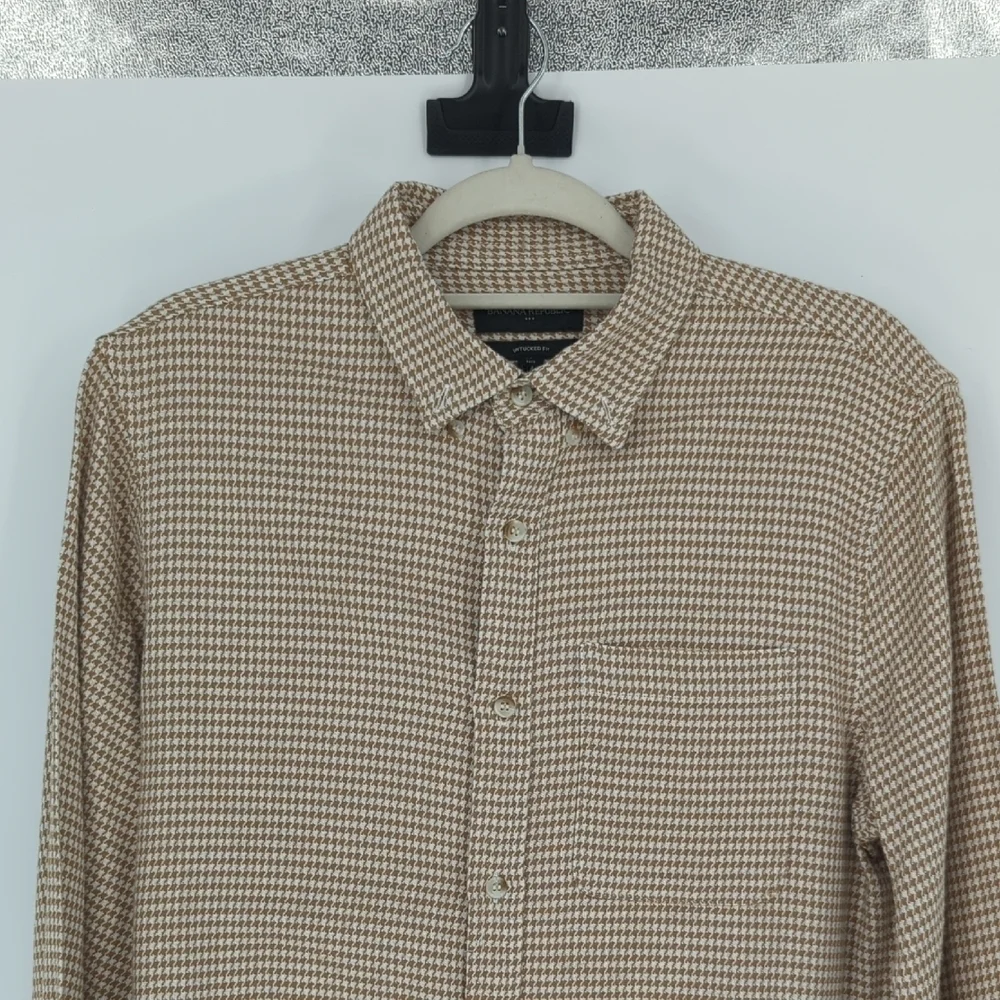 Banana Republic Houndstooth Button Down Shirt White Brown MT cotton preppy